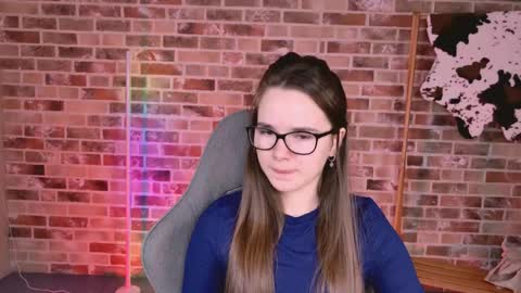 maybloom_ online show from 03-06-26, 10:23