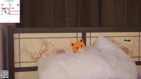 Snapshot of maydaedgin chatting on 01-05-25, 11:22 Violet online show from 01-05-25, 11:22