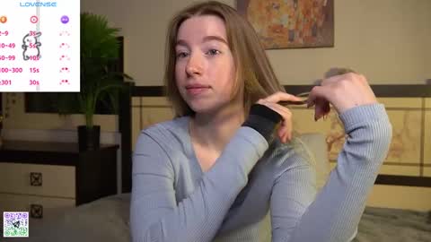Snapshot of maydaedgin chatting on 02-21-25, 07:54 Violet online show from 02-21-25, 07:54