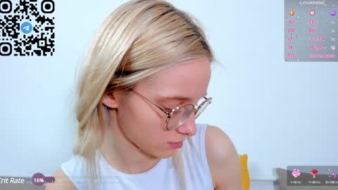 Snapshot of maydaguy chatting on 02-02-25, 06:37 Megan online show from 02-02-25, 06:37