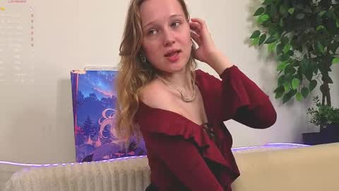 Snapshot of maydaguy chatting on 05-19-26, 04:08 Megan online show from 05-19-26, 04:08