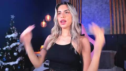 Snapshot of mayli_xx chatting on 12-09-24, 08:00 ALIS online show from 12-09-24, 08:00