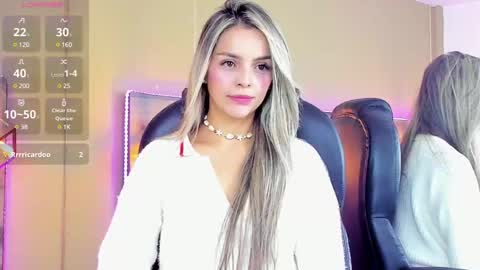 Snapshot of maylinfox chatting on 01-24-25, 01:03 MaylinFox online show from 01-24-25, 01:03