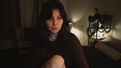 Snapshot of maymary_ chatting on 12-28-24, 05:44 Mary . online show from 12-28-24, 05:44