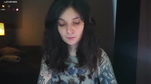 Snapshot of maymary_ chatting on 09-27-25, 06:07 Mary . online show from 09-27-25, 06:07