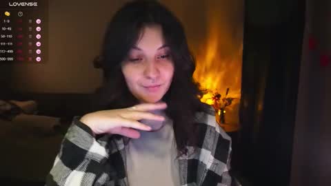 Snapshot of maymary_ chatting on 11-17-25, 05:46 Mary . online show from 11-17-25, 05:46