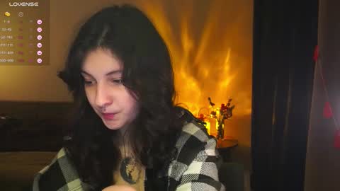 Snapshot of maymary_ chatting on 12-01-25, 05:34 Mary . online show from 12-01-25, 05:34