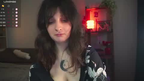 Snapshot of maymary_ chatting on 07-13-26, 05:43 Mary . online show from 07-13-26, 05:43