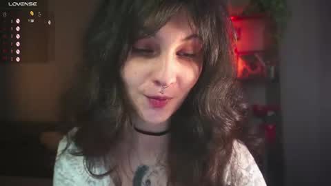 Snapshot of maymary_ chatting on 07-14-26, 05:56 Mary . online show from 07-14-26, 05:56