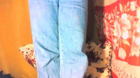 Snapshot of mayrah5 chatting on 10-31-25, 05:30 mayrah online show from 10-31-25, 05:30