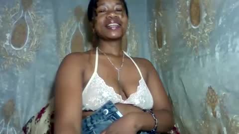 Snapshot of mayrah5 chatting on 02-27-26, 06:24 mayrah online show from 02-27-26, 06:24