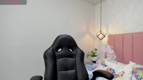  MAY   online show from 01-11-25, 12:18