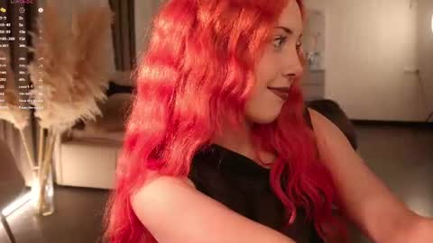Snapshot of mazymayes chatting on 07-15-26, 08:36 Mazy online show from 07-15-26, 08:36
