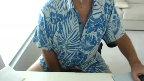 Snapshot of mbeastie chatting on 06-30-26, 02:40 Beastie online show from 06-30-26, 02:40