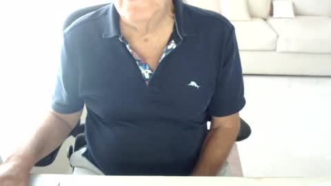 Snapshot of mbeastie chatting on 07-26-26, 06:59 Beastie online show from 07-26-26, 06:59