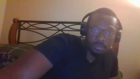 Mark online show from 10-08-25, 04:21