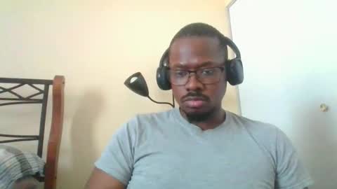 Snapshot of mbsupreme chatting on 05-06-26, 06:46 Mark online show from 05-06-26, 06:46