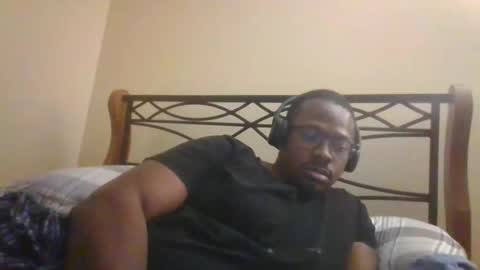 Snapshot of mbsupreme chatting on 06-01-26, 02:57 Mark online show from 06-01-26, 02:57