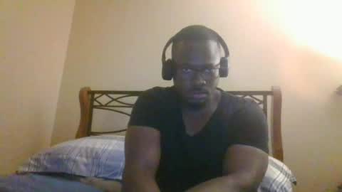 Snapshot of mbsupreme chatting on 06-15-26, 03:53 Mark online show from 06-15-26, 03:53