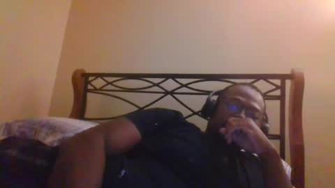 Snapshot of mbsupreme chatting on 07-09-26, 04:27 Mark online show from 07-09-26, 04:27