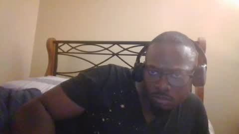 Snapshot of mbsupreme chatting on 07-31-26, 03:17 Mark online show from 07-31-26, 03:17