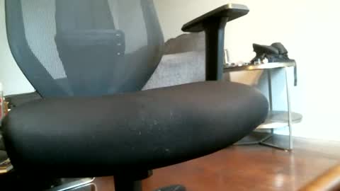 Snapshot of mcbuster11 chatting on 01-01-25, 03:24 mcbuster11 online show from 01-01-25, 03:24