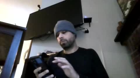 Snapshot of mcbuster11 chatting on 01-28-25, 02:31 mcbuster11 online show from 01-28-25, 02:31