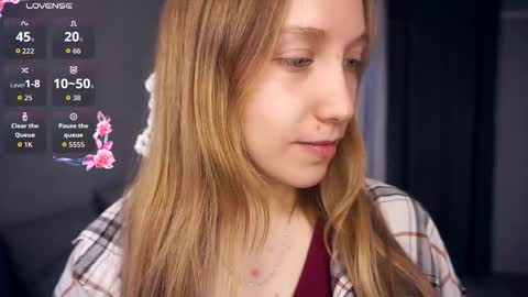 Snapshot of mckenziedyen chatting on 11-02-25, 06:49 Mary online show from 11-02-25, 06:49