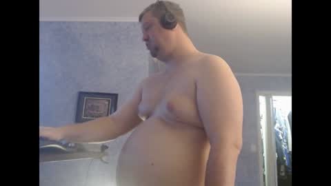 Snapshot of mckhero chatting on 12-17-24, 01:49 Sean online show from 12-17-24, 01:49