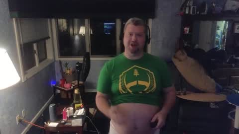 Snapshot of mckhero chatting on 12-19-24, 11:39 Sean online show from 12-19-24, 11:39