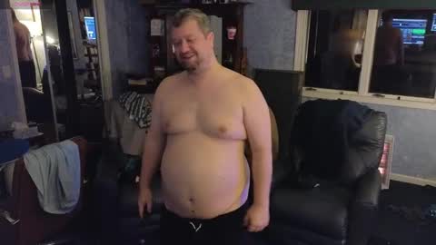 Snapshot of mckhero chatting on 12-26-24, 09:11 Sean online show from 12-26-24, 09:11