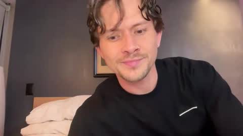 Snapshot of mcklister69 chatting on 02-01-26, 12:37 mcklister online show from 02-01-26, 12:37