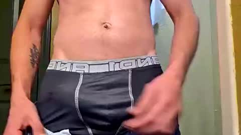 mclovinmackay online show from 10-27-25, 03:54