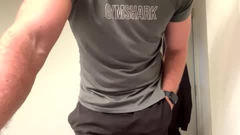 mcr8080 online show from 01-23-25, 03:43