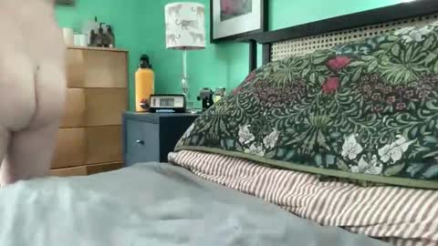 Snapshot of mcrizzle2 chatting on 02-17-26, 04:57 mcrizzle2 online show from 02-17-26, 04:57