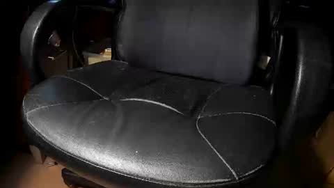 mcwire4 online show from 10-22-25, 01:33