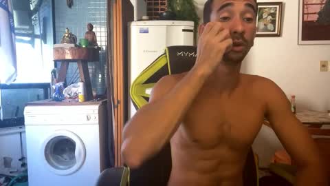 Snapshot of mdbisc chatting on 02-01-25, 04:00 mdbisc online show from 02-01-25, 04:00