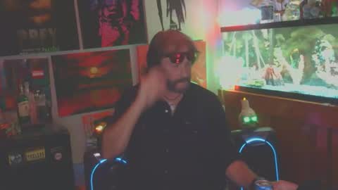 Poker online show from 11-19-25, 12:21