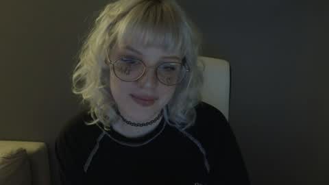 Snapshot of me1roze chatting on 06-03-26, 09:42 Roze online show from 06-03-26, 09:42