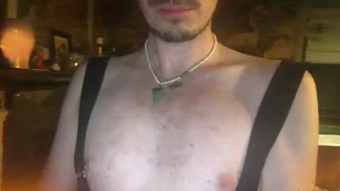 Snapshot of me586790 chatting on 11-08-25, 03:07 English Arse Play online show from 11-08-25, 03:07