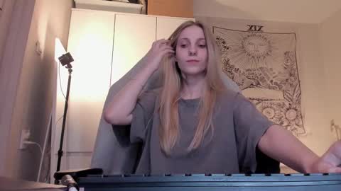 Anna online show from 03-24-26, 08:36