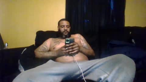 Snapshot of meandmycock88 chatting on 01-21-25, 10:51 meandmycock88 online show from 01-21-25, 10:51