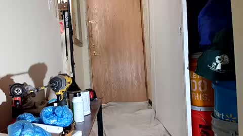 Meatman2018 online show from 12-31-24, 06:13