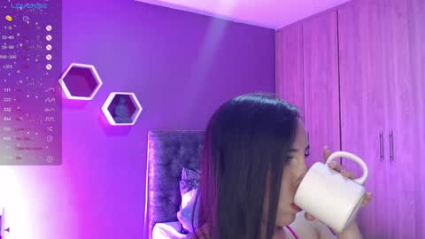 medelyn  Instagram mady evans13 online show from 02-07-25, 11:34