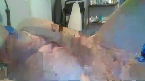 Snapshot of medic243 chatting on 11-10-25, 01:32 Medicineman online show from 11-10-25, 01:32