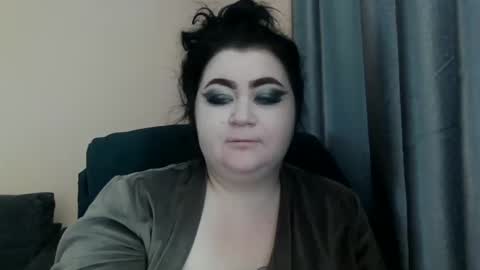 Snapshot of medjik_lool chatting on 12-16-24, 06:53 Oltereodora-lima online show from 12-16-24, 06:53