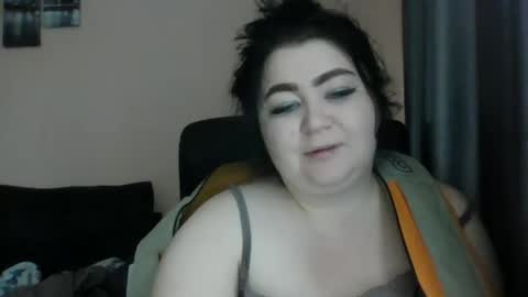 Snapshot of medjik_lool chatting on 12-17-24, 11:28 Oltereodora-lima online show from 12-17-24, 11:28