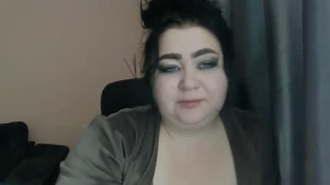 Snapshot of medjik_lool chatting on 12-19-24, 08:13 Oltereodora-lima online show from 12-19-24, 08:13