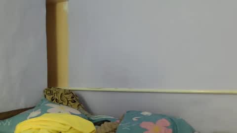 Snapshot of medjik_lool chatting on 01-01-25, 10:54 Oltereodora-lima online show from 01-01-25, 10:54