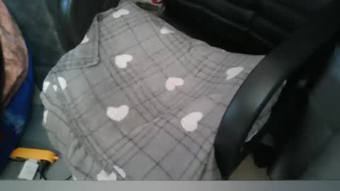 Snapshot of medjik_lool chatting on 01-04-25, 10:38 Oltereodora-lima online show from 01-04-25, 10:38